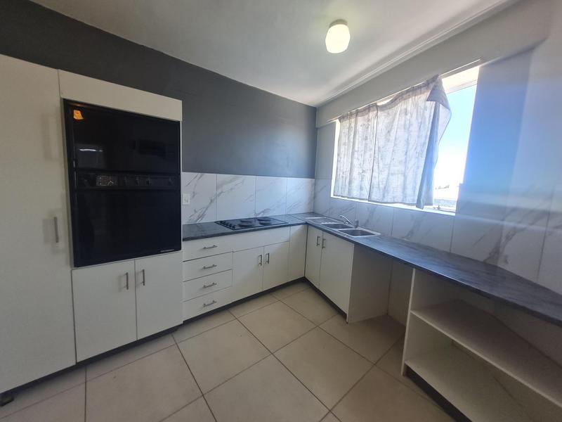 To Let 3 Bedroom Property for Rent in Somerset West Western Cape